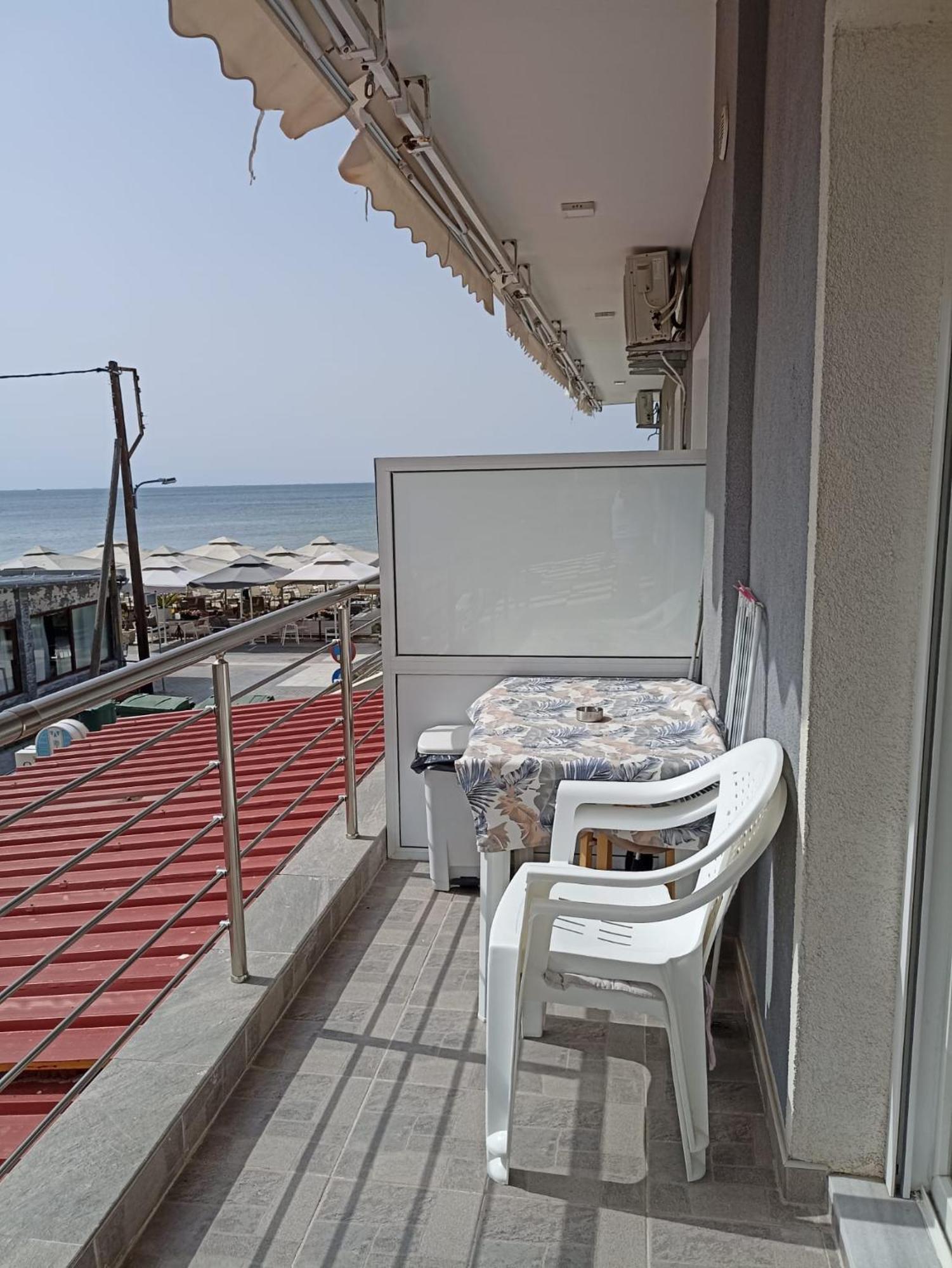 Aktis Sea View Studios Peraía Exterior foto