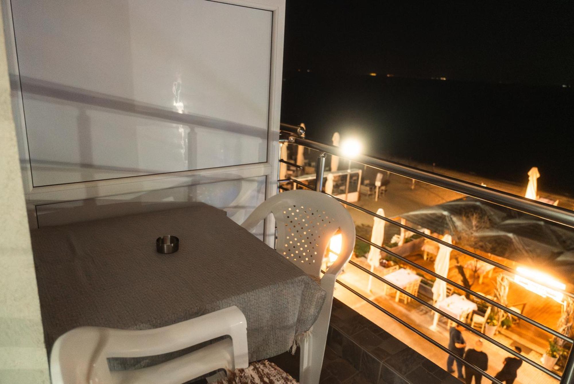 Aktis Sea View Studios Peraía Exterior foto